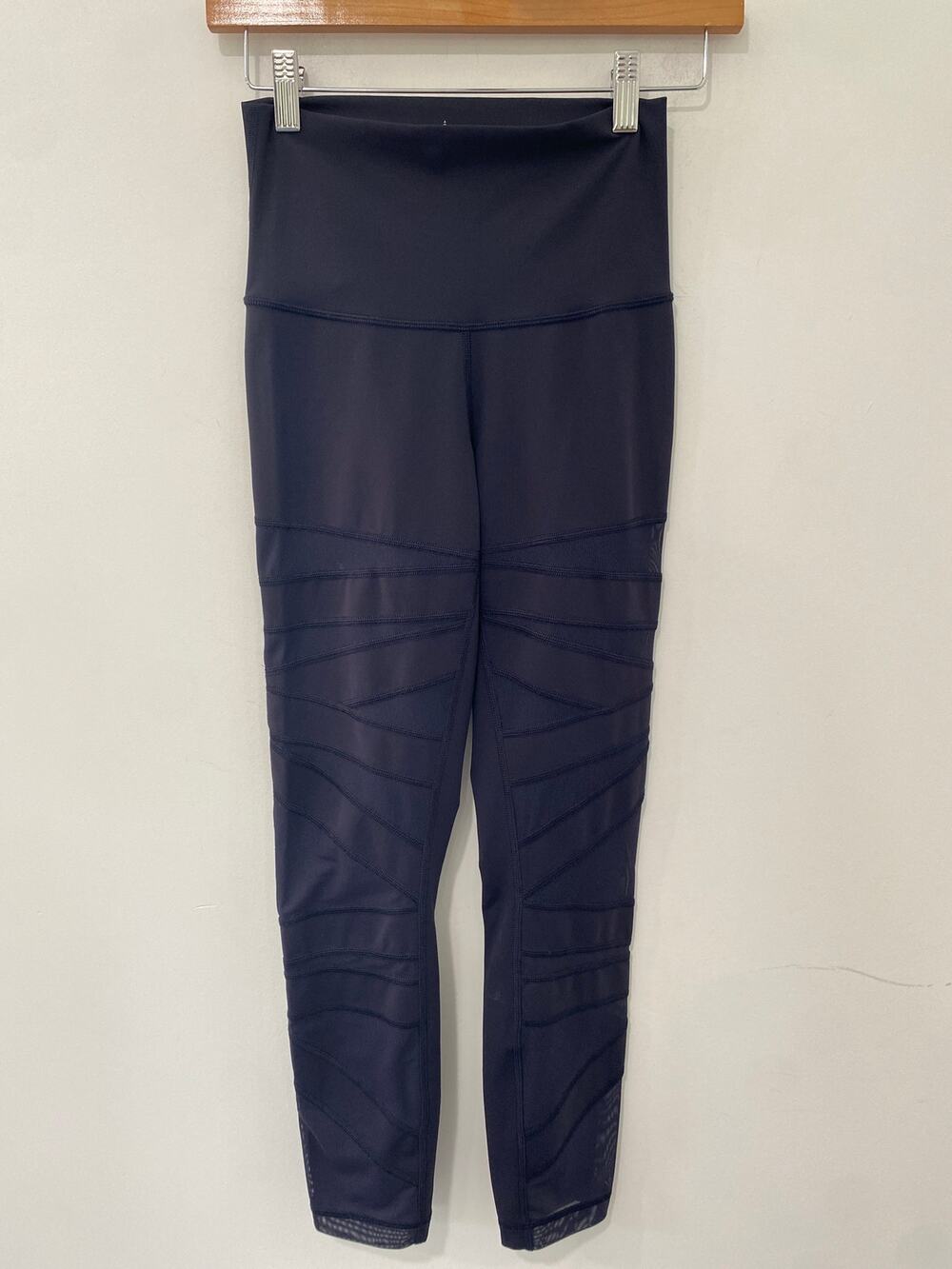 Lululemon Highest Times Pant Naval Blue Special Edition Wanderlust 2015 Size 4